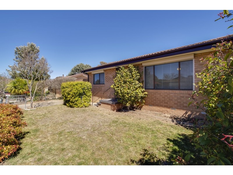2 McCarthy Place, Charnwood ACT 2615