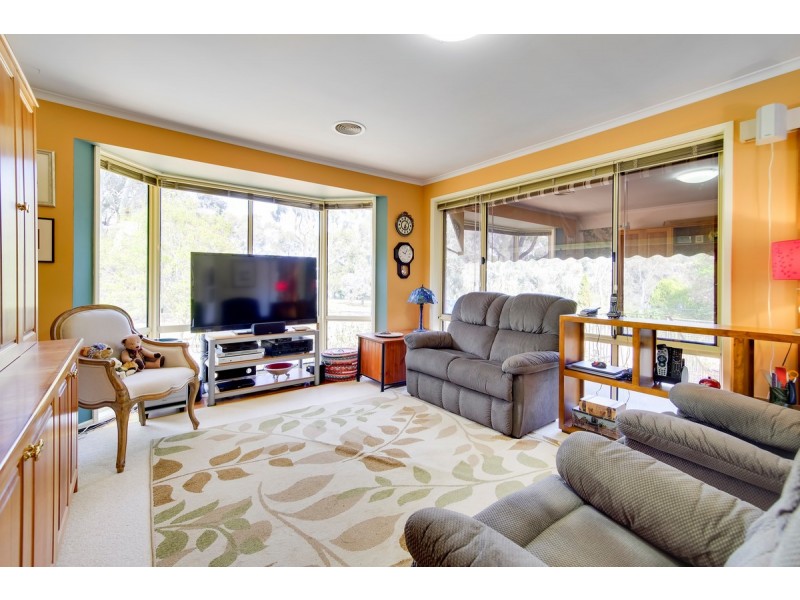 238 Southern Cross Drive, Latham ACT 2615