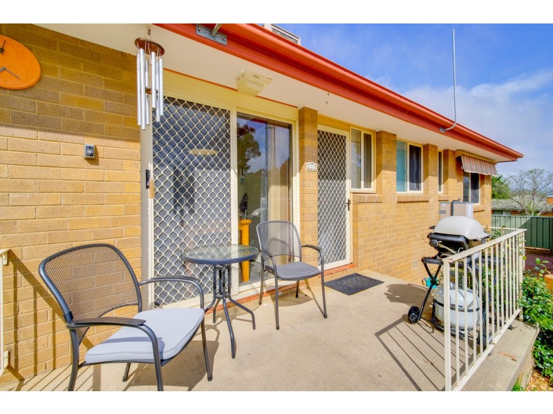 238 Southern Cross Drive, Latham ACT 2615