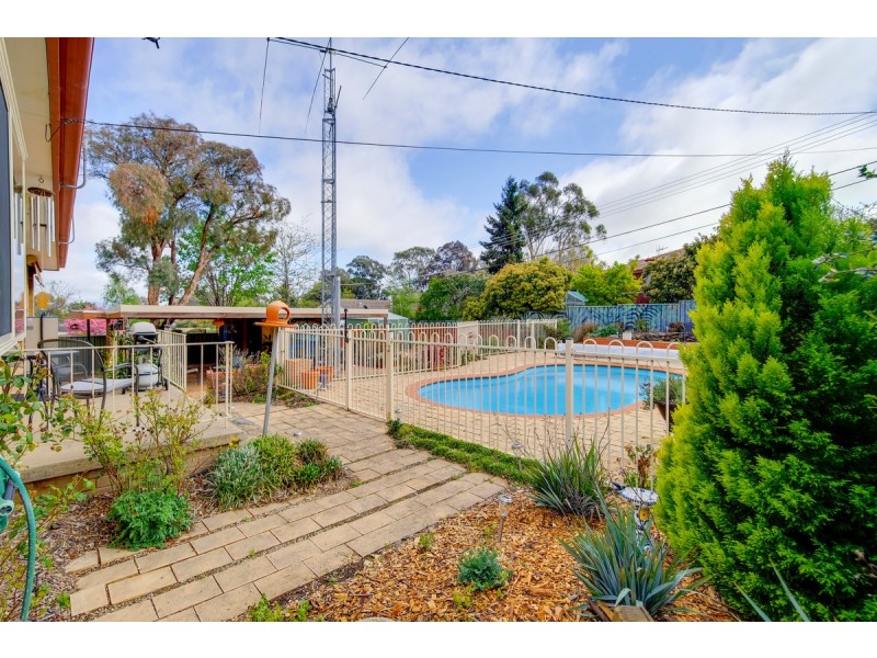 238 Southern Cross Drive, Latham ACT 2615