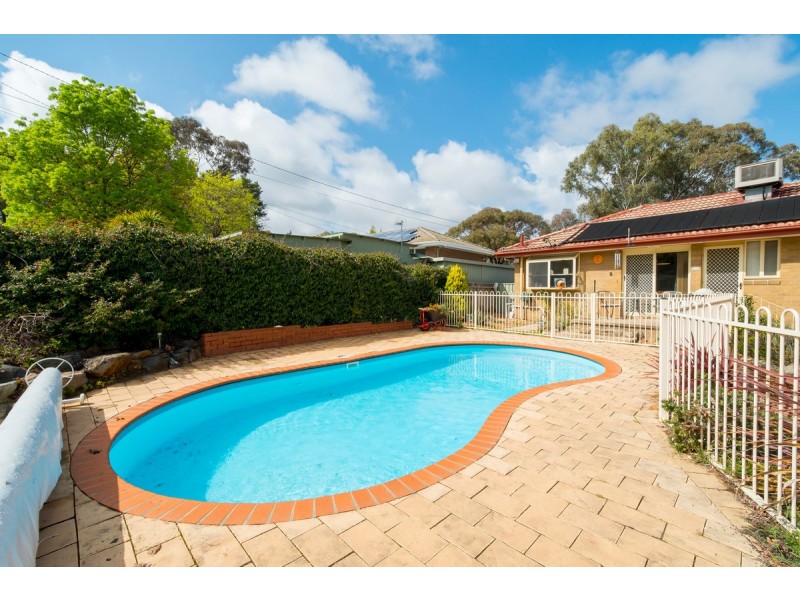 238 Southern Cross Drive, Latham ACT 2615