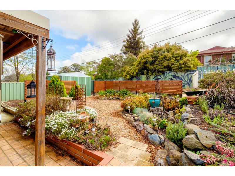 238 Southern Cross Drive, Latham ACT 2615