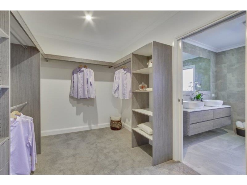 2 Hogg Street, Casey ACT 2913