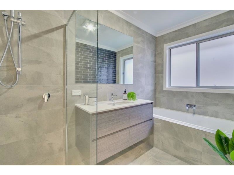 2 Hogg Street, Casey ACT 2913
