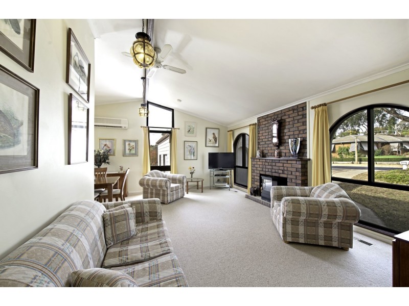 6 Backhouse Street, Latham ACT 2615