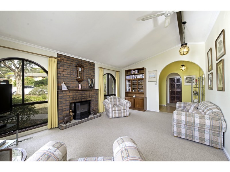 6 Backhouse Street, Latham ACT 2615