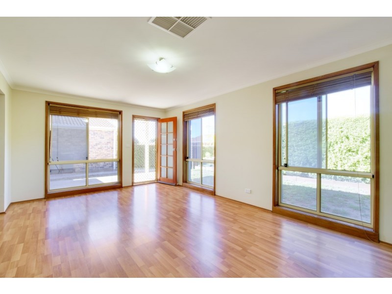 22 Perrin Circuit, Banks ACT 2906