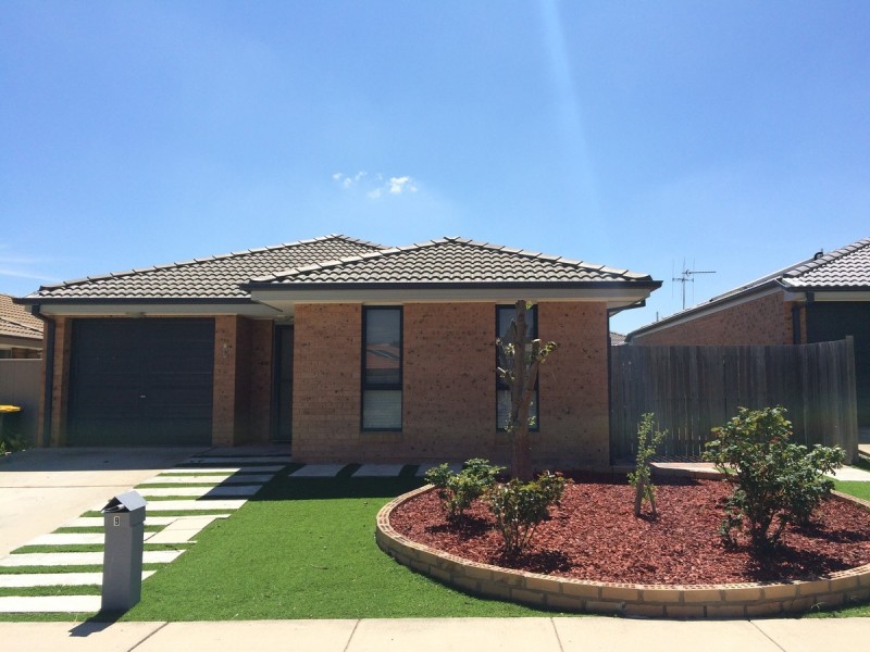 9 Constance Stone Street, Macgregor ACT 2615