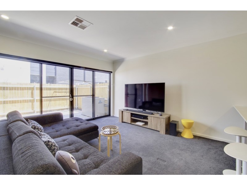 90/224 Flemington Road, Harrison ACT 2914