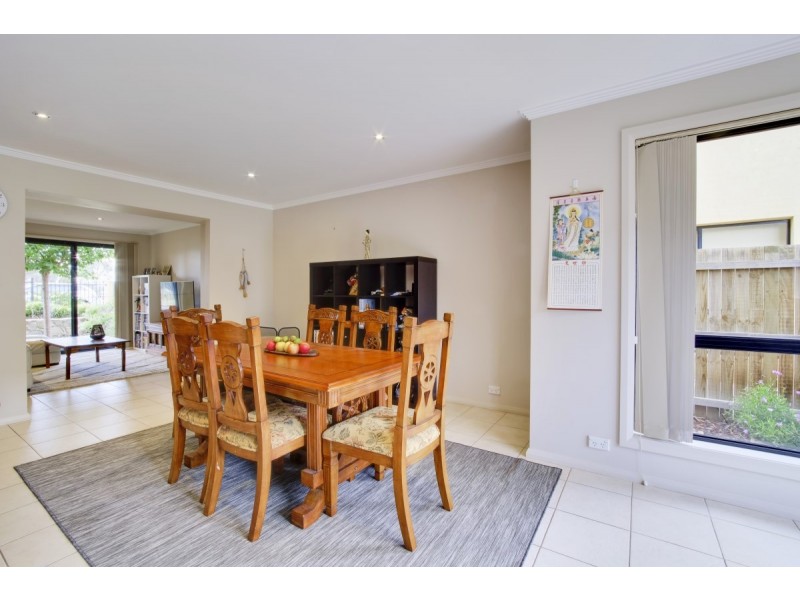 86 Mary Gillespie Avenue, Gungahlin ACT 2912