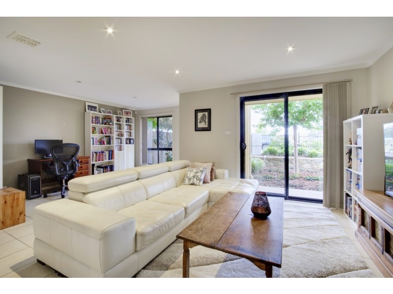 86 Mary Gillespie Avenue, Gungahlin ACT 2912