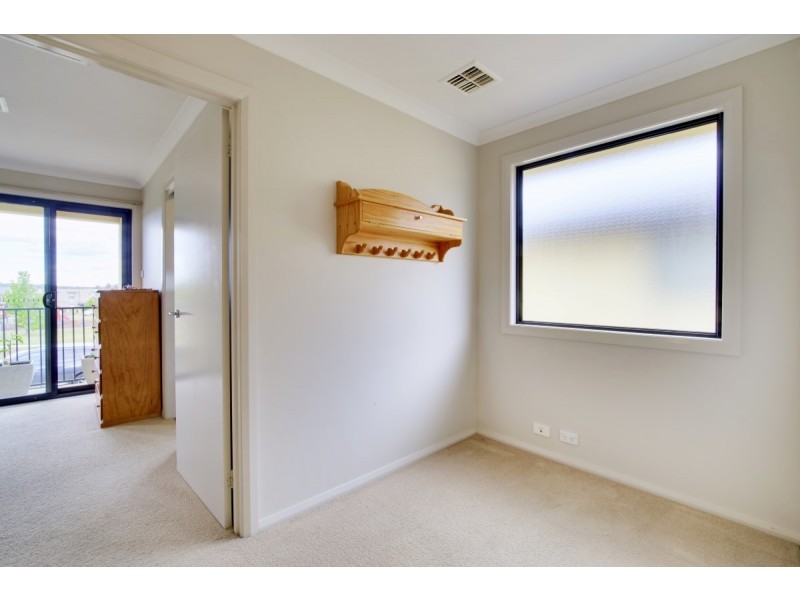 86 Mary Gillespie Avenue, Gungahlin ACT 2912