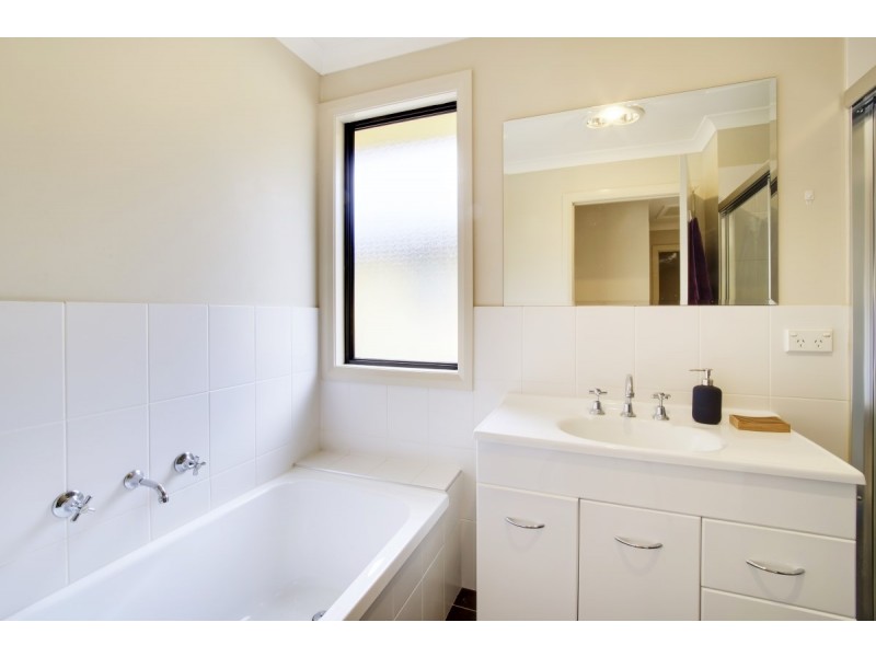 86 Mary Gillespie Avenue, Gungahlin ACT 2912