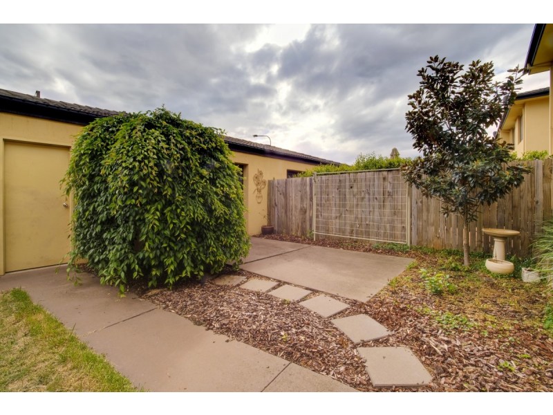 86 Mary Gillespie Avenue, Gungahlin ACT 2912