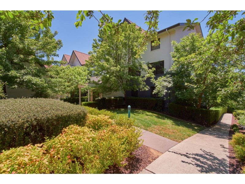 1/7 Eldridge Crescent, Garran ACT 2605