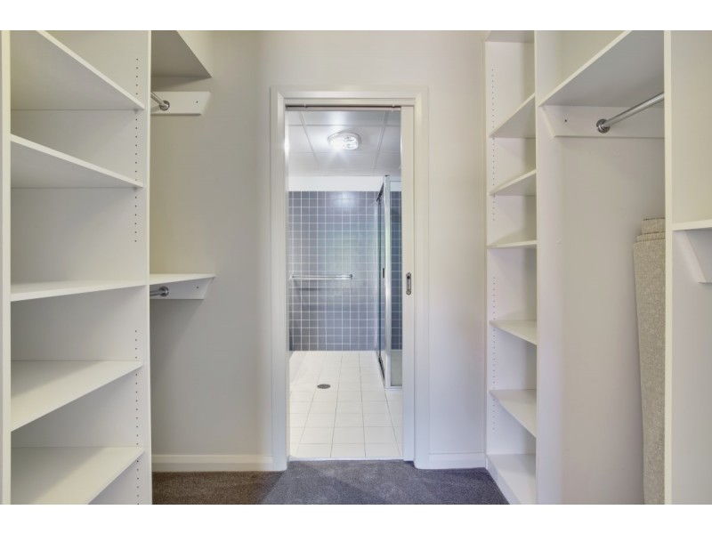 1/7 Eldridge Crescent, Garran ACT 2605