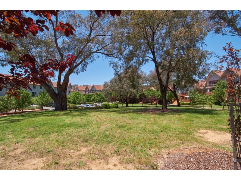 1/7 Eldridge Crescent, Garran ACT 2605