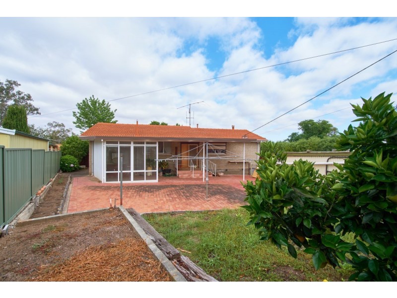 4 Dethridge Street, Higgins ACT 2615