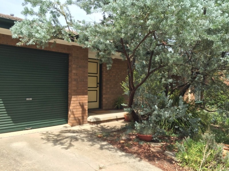 6 Dugdale Street, Cook ACT 2614