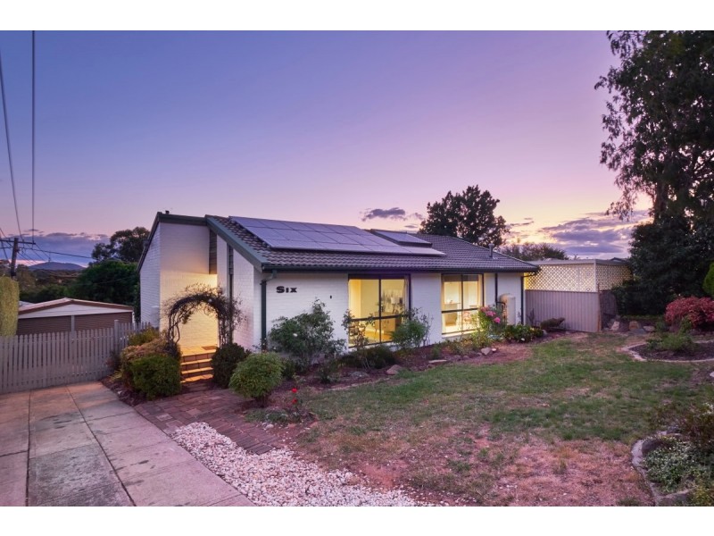 6 Wayal Place, Giralang ACT 2617