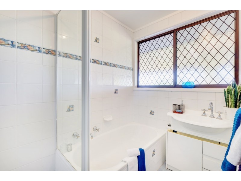 6 Wayal Place, Giralang ACT 2617