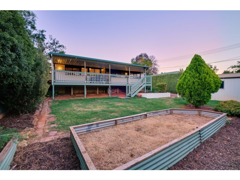 6 Wayal Place, Giralang ACT 2617