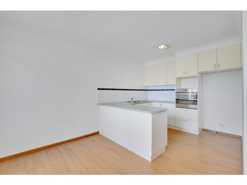 7 BOX Place, Latham ACT 2615