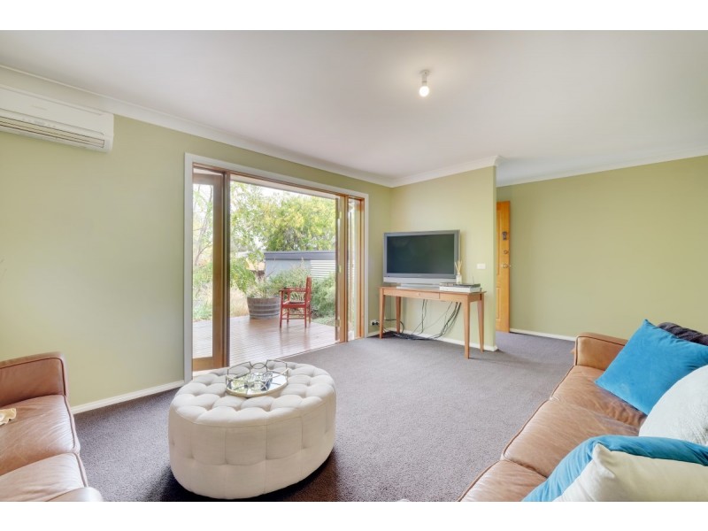 5 Rumker Place, Charnwood ACT 2615