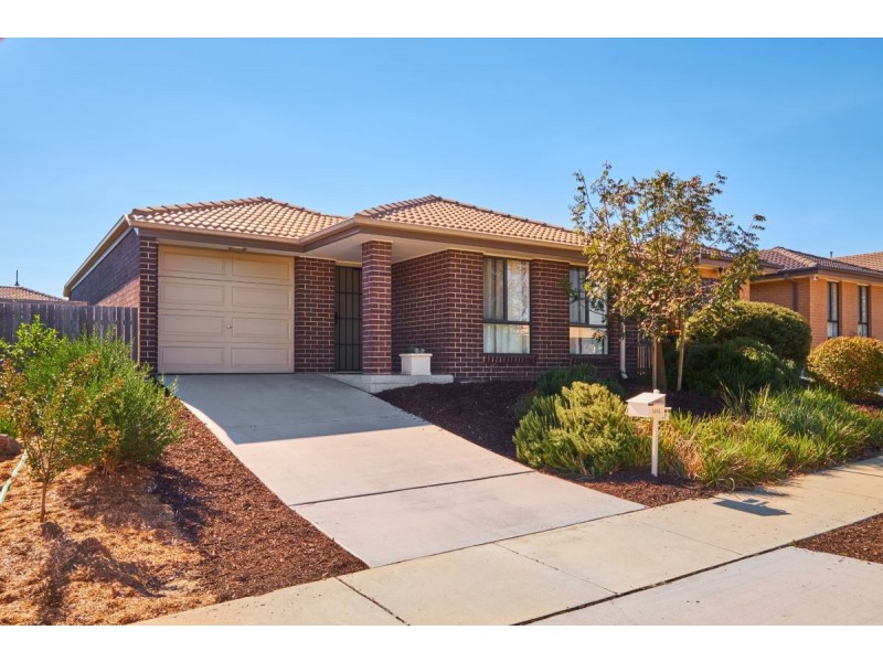 17 Constance Stone Street, Macgregor ACT 2615