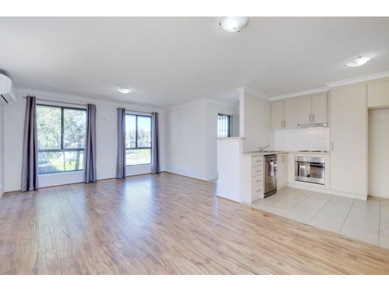 17 Constance Stone Street, Macgregor ACT 2615