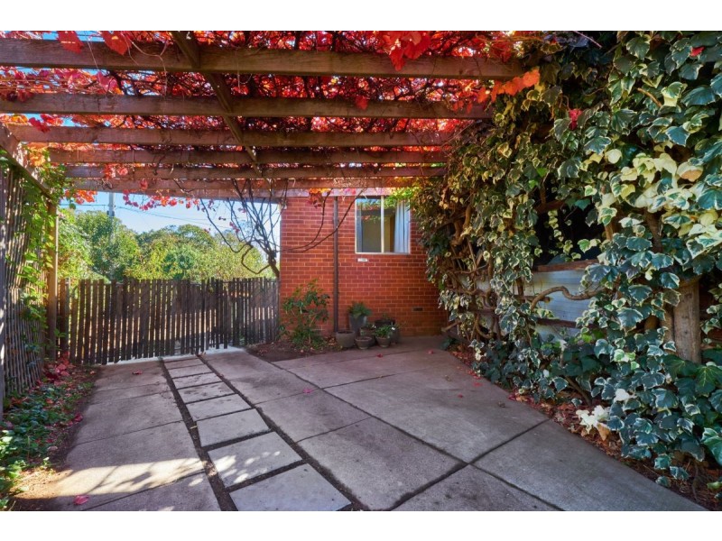 11 Millhouse Crescent, Higgins ACT 2615