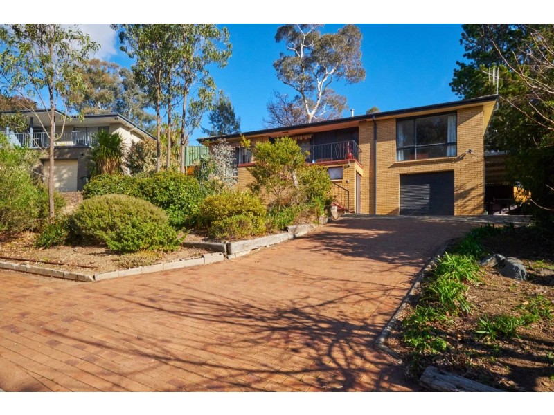 6 Bowden Crescent, Macgregor ACT 2615