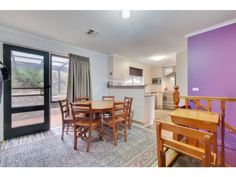 6 Bowden Crescent, Macgregor ACT 2615