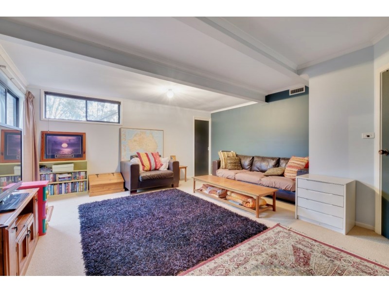 6 Bowden Crescent, Macgregor ACT 2615