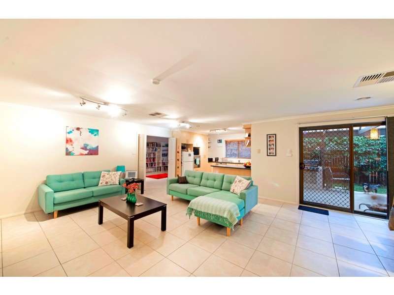 19 Siroset Close, Dunlop ACT 2615