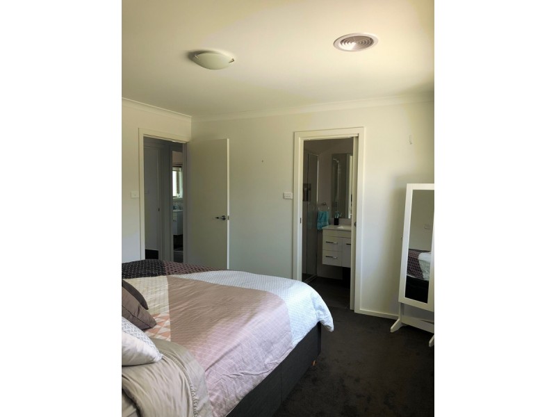 38 Wallabalooa Street, Ngunnawal ACT 2913