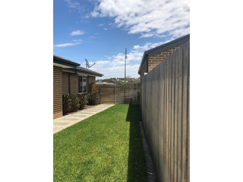 38 Wallabalooa Street, Ngunnawal ACT 2913