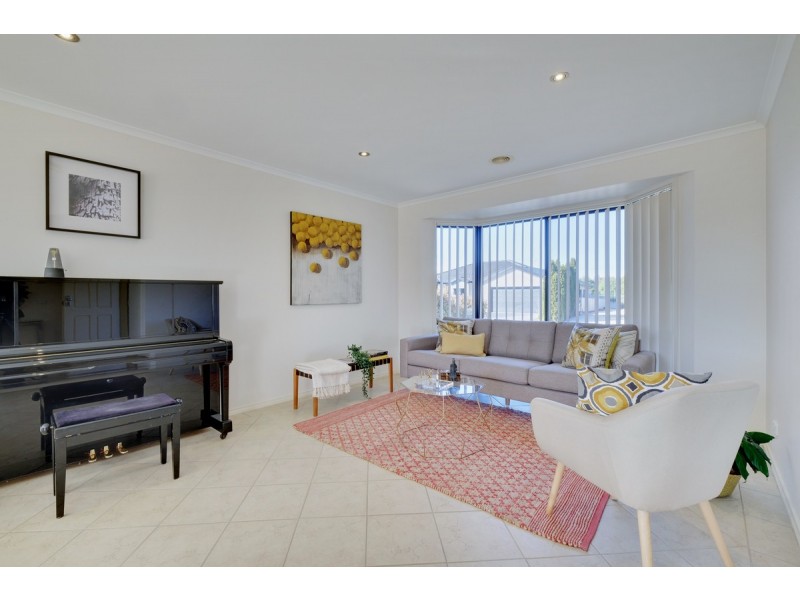 4 Ikara Close, Dunlop ACT 2615