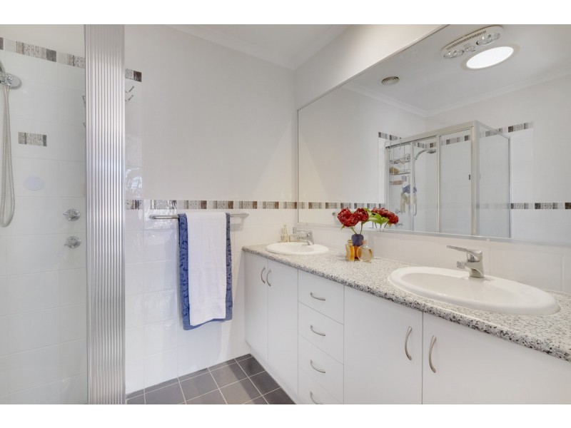 4 Ikara Close, Dunlop ACT 2615