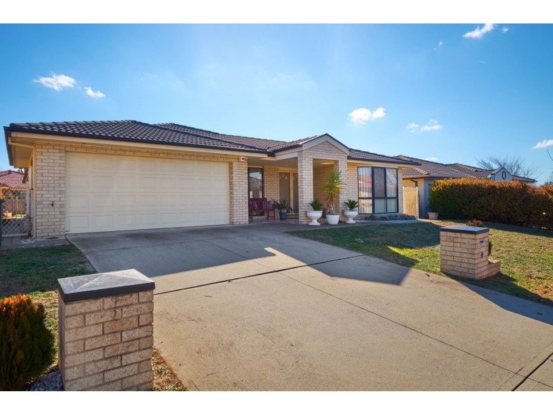 4 Ikara Close, Dunlop ACT 2615