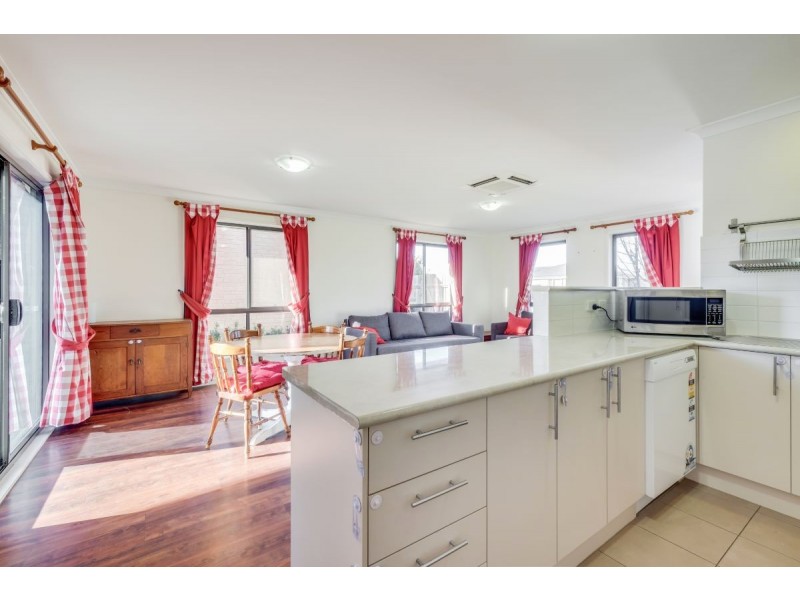 234 Macfarlane Burnet Avenue, Macgregor ACT 2615