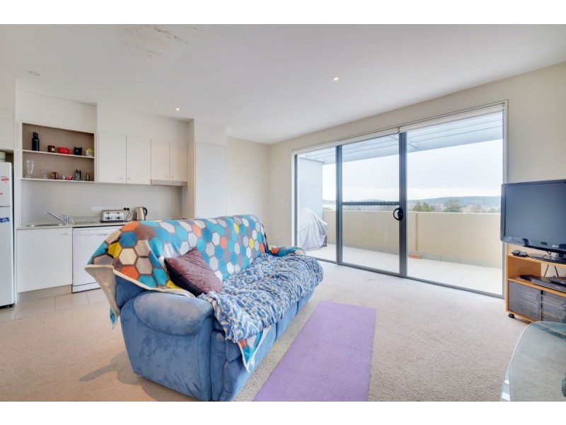 9B/17 Uriarra Road, Queanbeyan NSW 2620