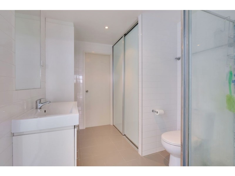 9B/17 Uriarra Road, Queanbeyan NSW 2620