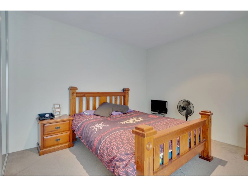 9B/17 Uriarra Road, Queanbeyan NSW 2620