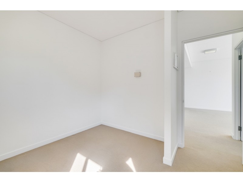 100/116 Easty Street, Phillip ACT 2606