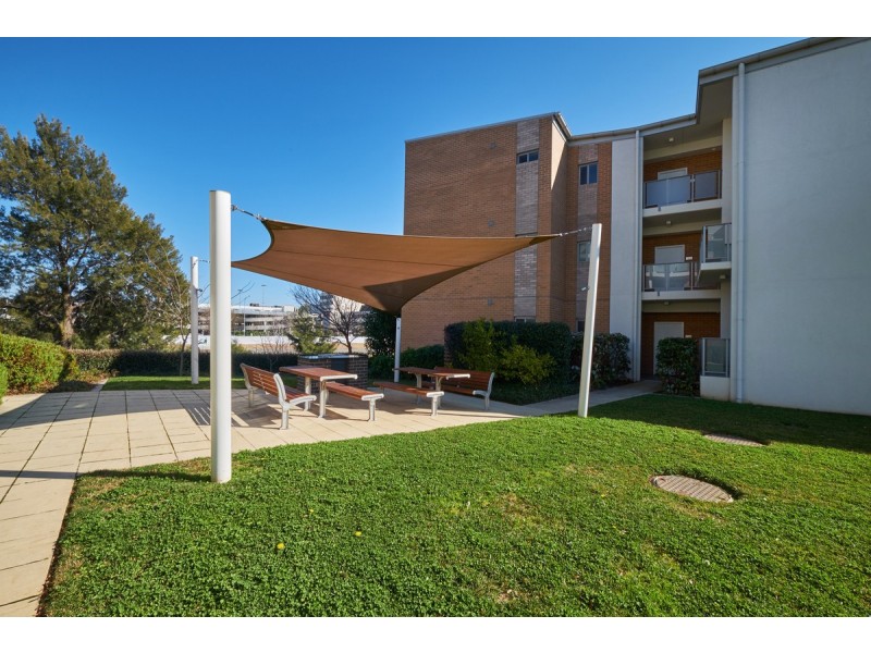 100/116 Easty Street, Phillip ACT 2606