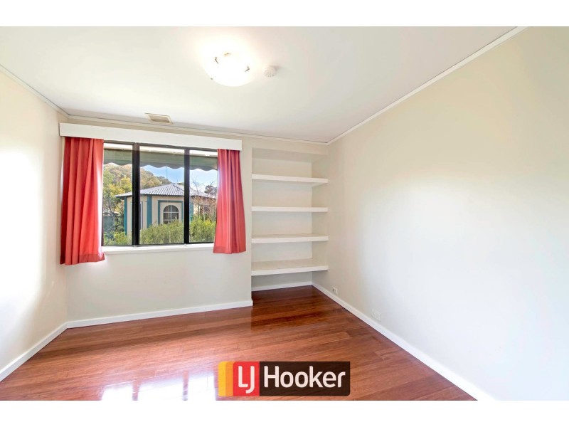 8 Gething Place, Macgregor ACT 2615