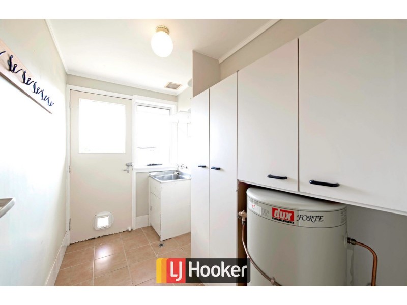 8 Gething Place, Macgregor ACT 2615
