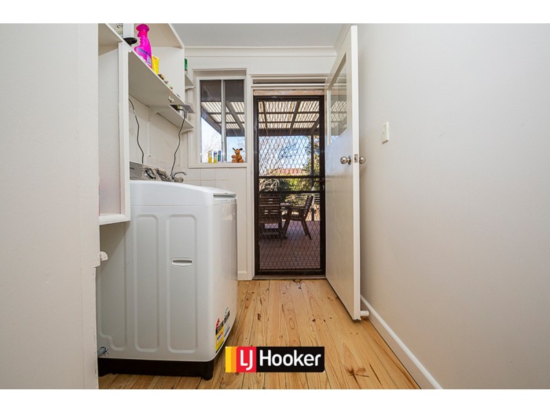 40 Dalley Crescent, Latham ACT 2615