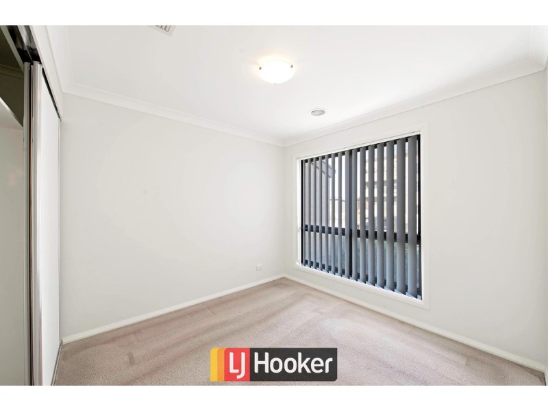 25 David Miller Street, Casey ACT 2913